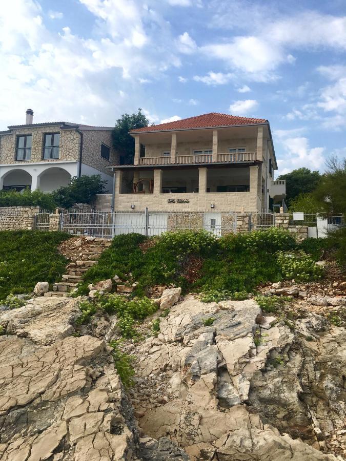 Schoenes Ferienhaus Direkt Am Meer ストモルスカ エクステリア 写真